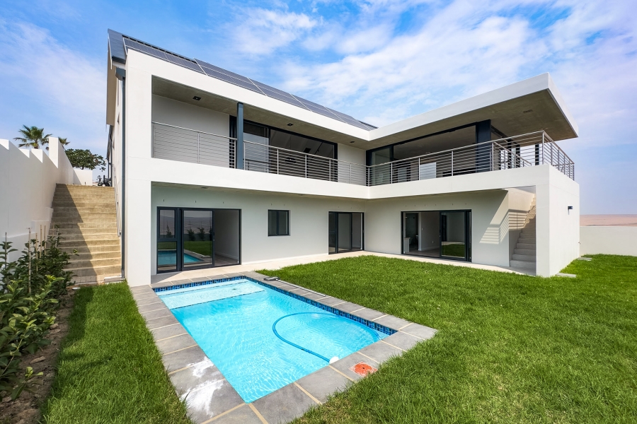 5 Bedroom Property for Sale in Mount Royal Golf Estate Western Cape